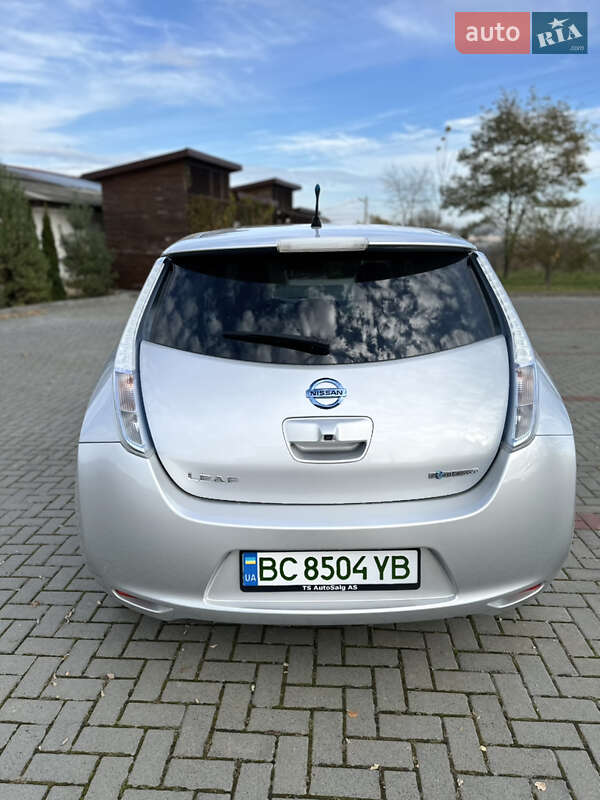Хэтчбек Nissan Leaf 2012 в Золочеве фото 5 Хэтчбек Nissan Leaf 2012 в Золочеве