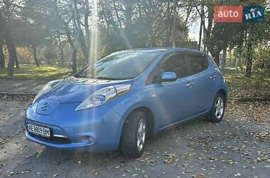 Хетчбек Nissan Leaf 2014 в Дніпрі