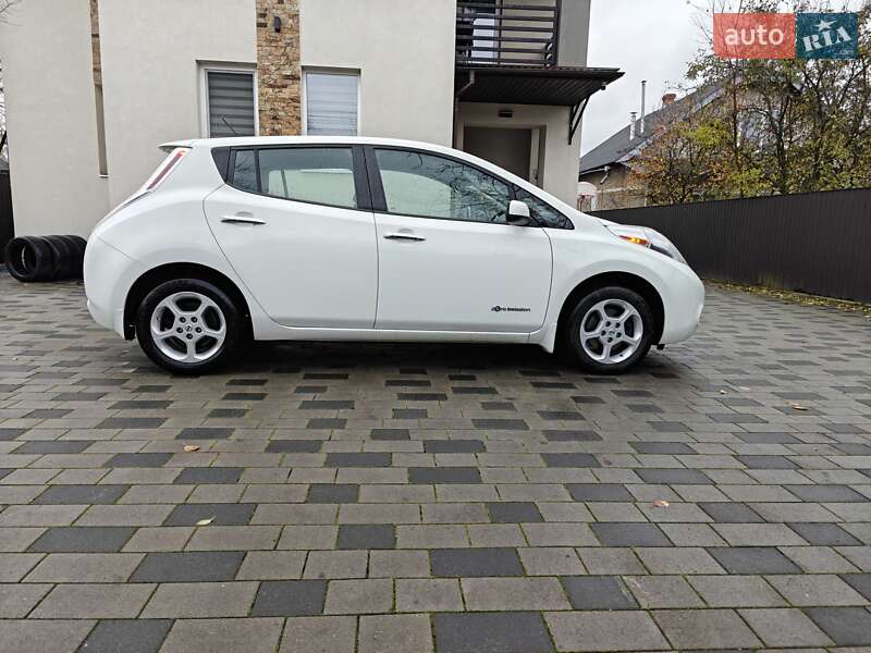 Хэтчбек Nissan Leaf 2014 в Ивано-Франковске фото 10 Хэтчбек Nissan Leaf 2014 в Ивано-Франковске