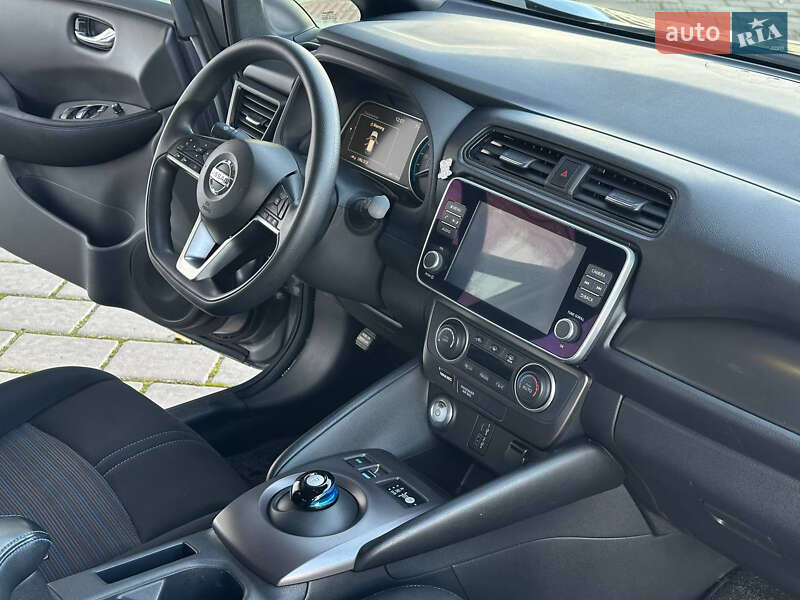 Хэтчбек Nissan Leaf 2020 в Ровно