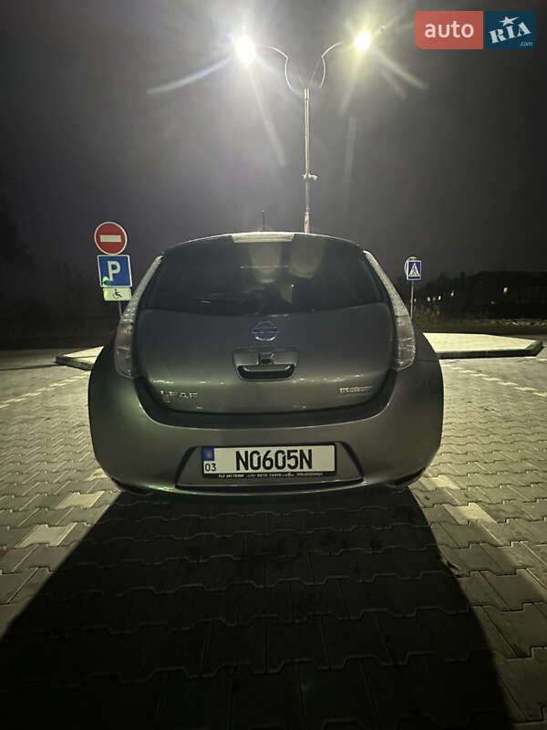 Хэтчбек Nissan Leaf 2013 в Владимире