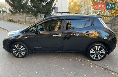 Хэтчбек Nissan Leaf 2015 в Хмельницком