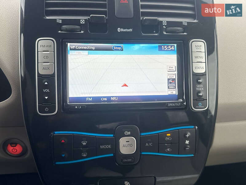 Хэтчбек Nissan Leaf 2013 в Львове