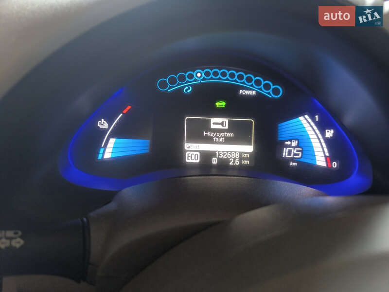 Хэтчбек Nissan Leaf 2011 в Радивилове