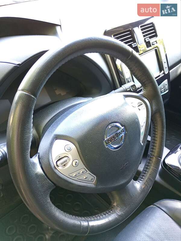 Хэтчбек Nissan Leaf 2014 в Ровно фото 15 Хэтчбек Nissan Leaf 2014 в Ровно