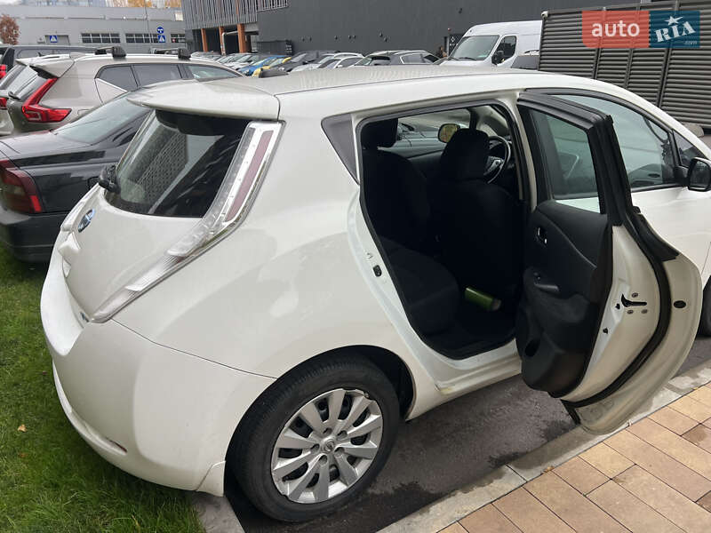 Хэтчбек Nissan Leaf 2015 в Киеве фото 4 Хэтчбек Nissan Leaf 2015 в Киеве