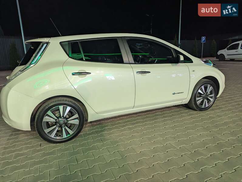 Хэтчбек Nissan Leaf 2016 в Луцке фото 6 Хэтчбек Nissan Leaf 2016 в Луцке