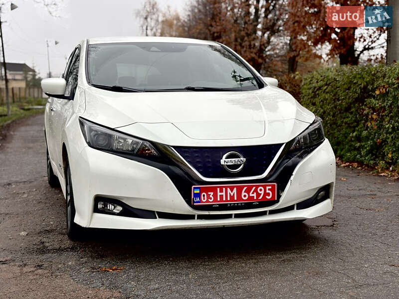 Хэтчбек Nissan Leaf 2018 в Житомире фото Хэтчбек Nissan Leaf 2018 в Житомире
