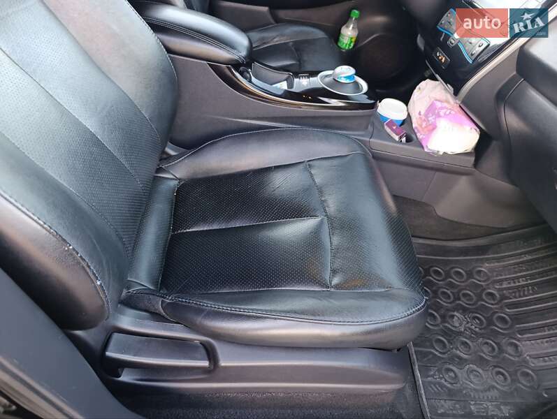 Хэтчбек Nissan Leaf 2013 в Любаре