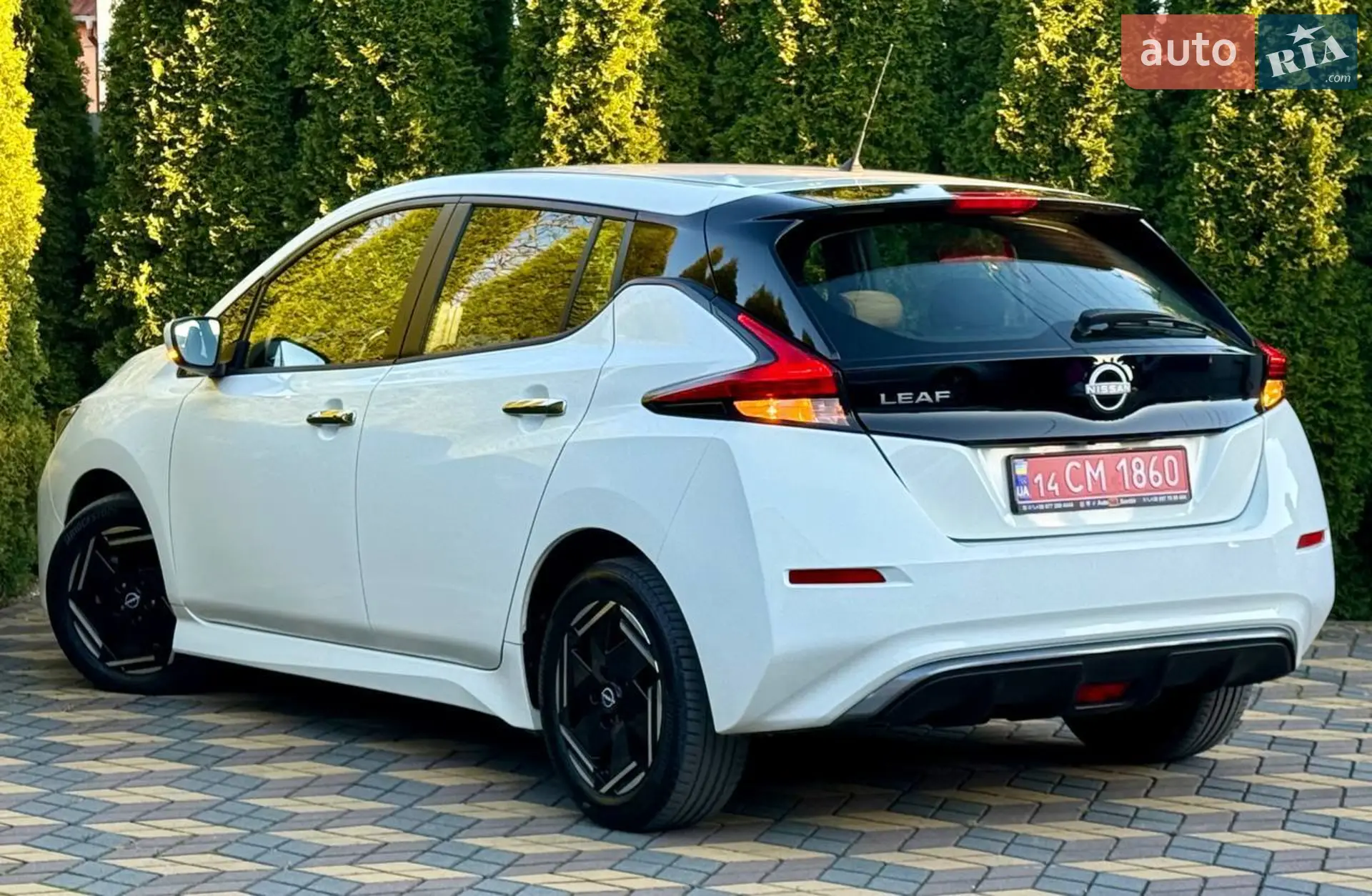 2022 Nissan Leaf - мініатюра 8