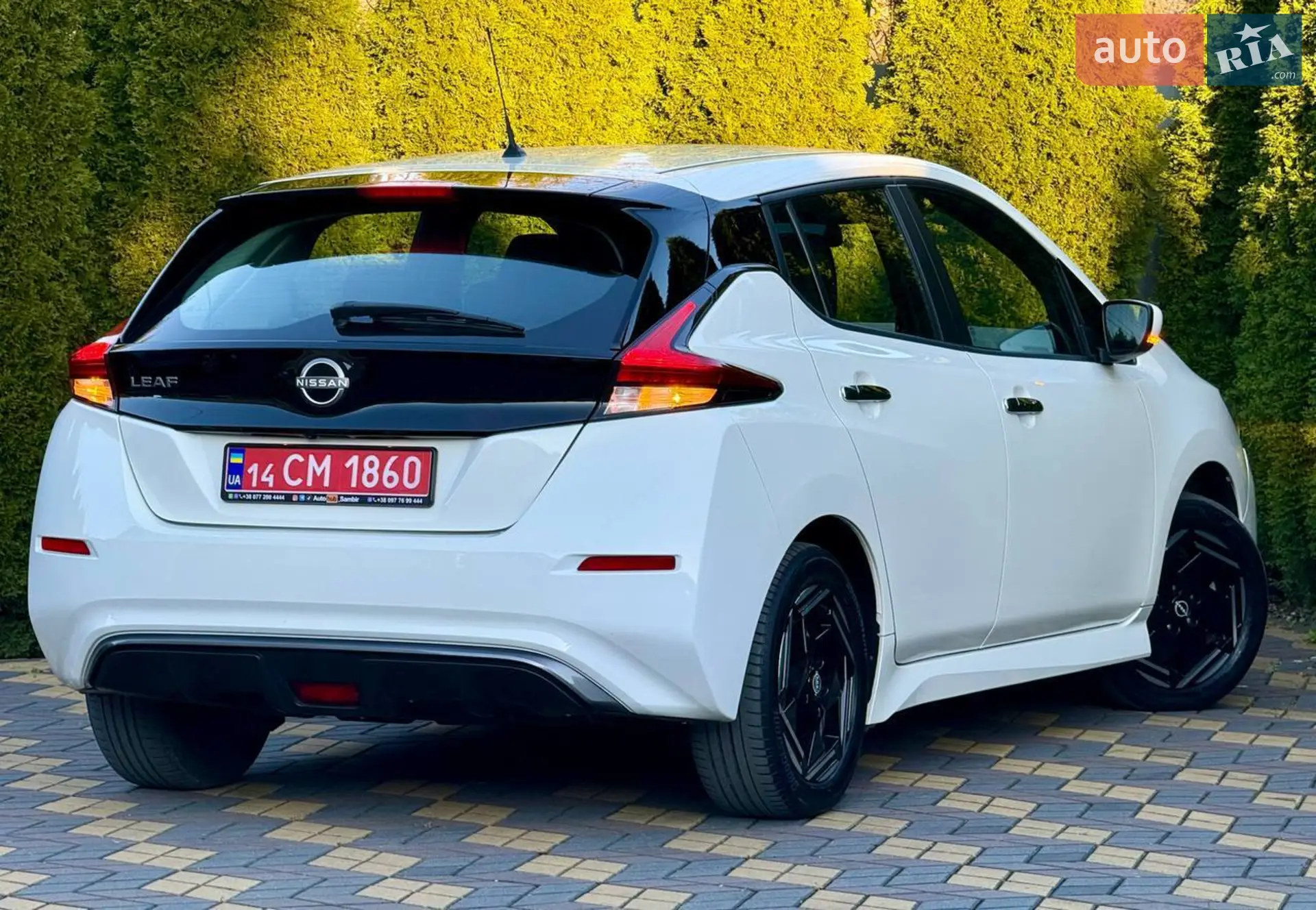 2022 Nissan Leaf - мініатюра 10