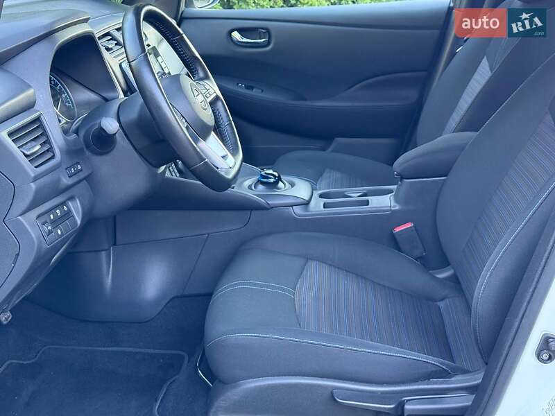 Хэтчбек Nissan Leaf 2022 в Самборе фото 19 Хэтчбек Nissan Leaf 2022 в Самборе