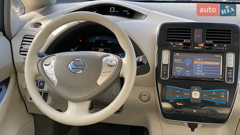 Хэтчбек Nissan Leaf 2011 в Луцке фото 28 Хэтчбек Nissan Leaf 2011 в Луцке
