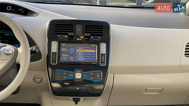 Хэтчбек Nissan Leaf 2011 в Луцке фото 29 Хэтчбек Nissan Leaf 2011 в Луцке