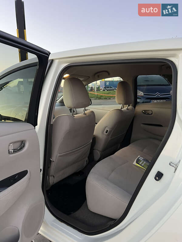 Хетчбек Nissan Leaf 2012 в Львові