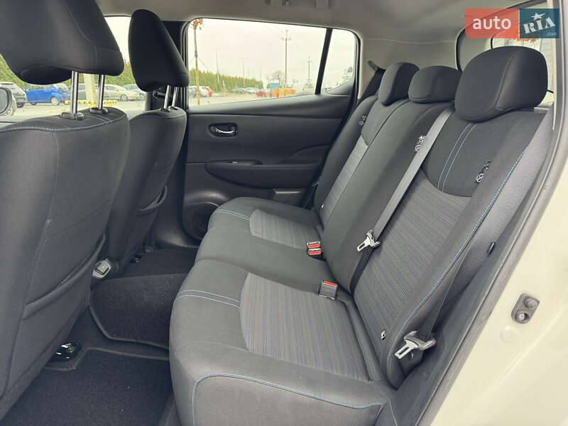 Хэтчбек Nissan Leaf 2022 в Львове