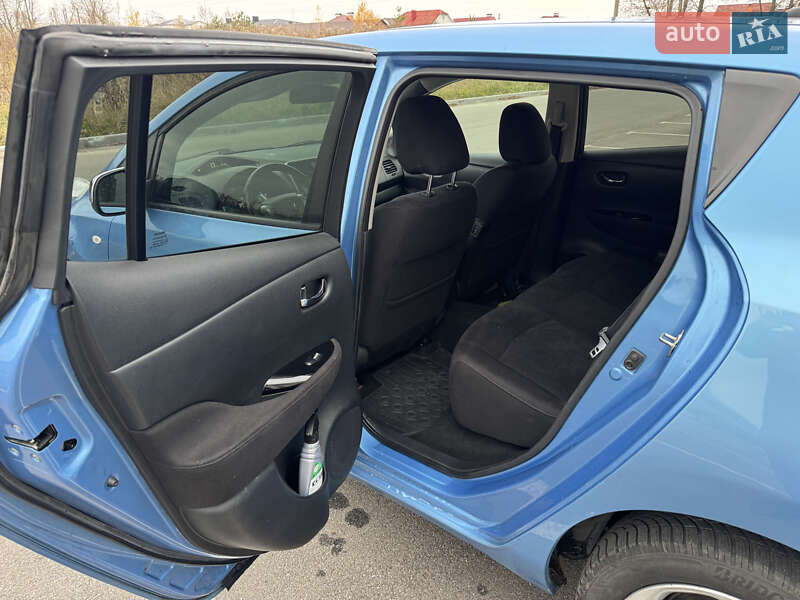 Хэтчбек Nissan Leaf 2013 в Виннице
