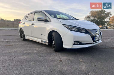Хетчбек Nissan Leaf 2018 в Одесі