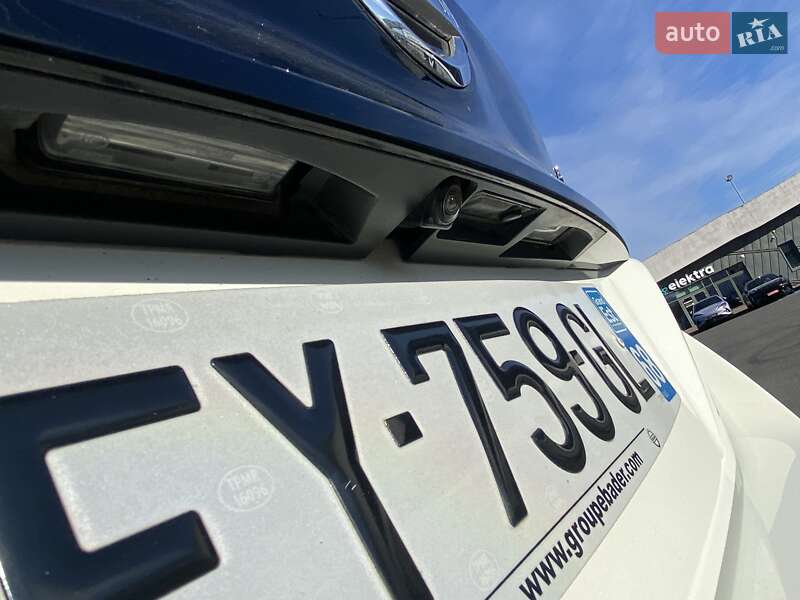 Хетчбек Nissan Leaf 2018 в Львові