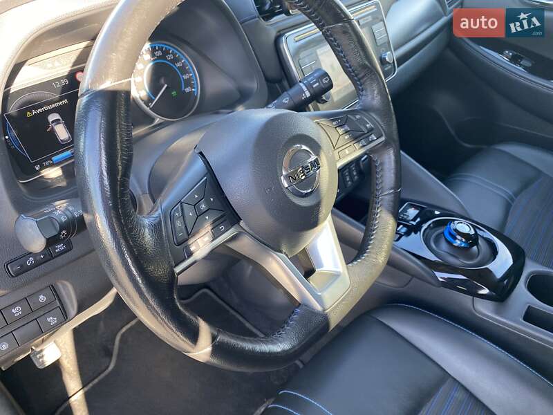 Хетчбек Nissan Leaf 2018 в Львові