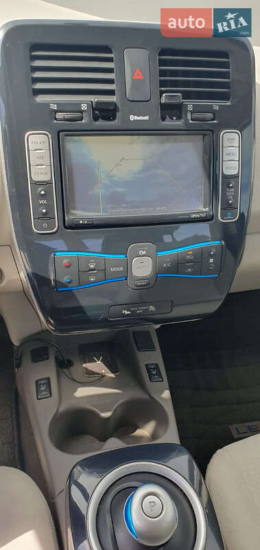Хетчбек Nissan Leaf 2012 в Житомирі