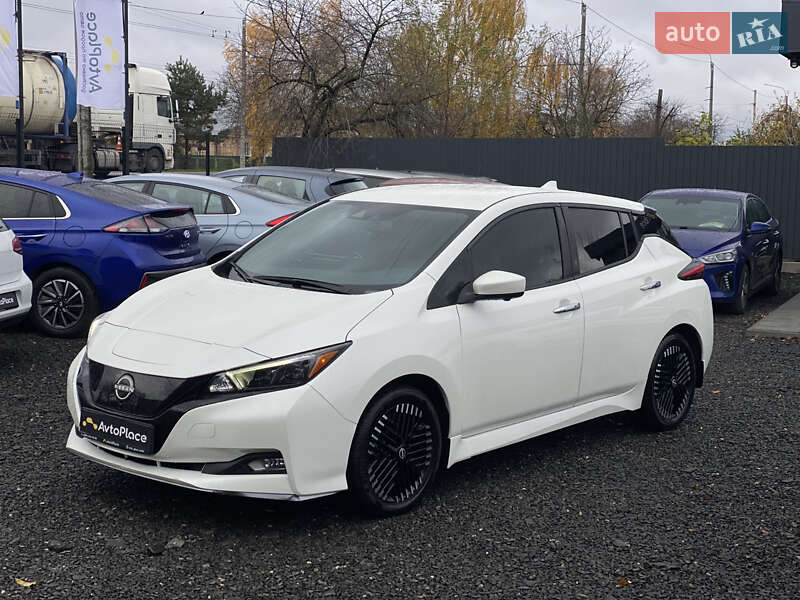 Хэтчбек Nissan Leaf 2023 в Луцке