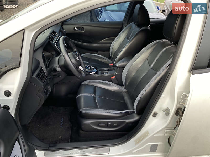 Хэтчбек Nissan Leaf 2023 в Луцке