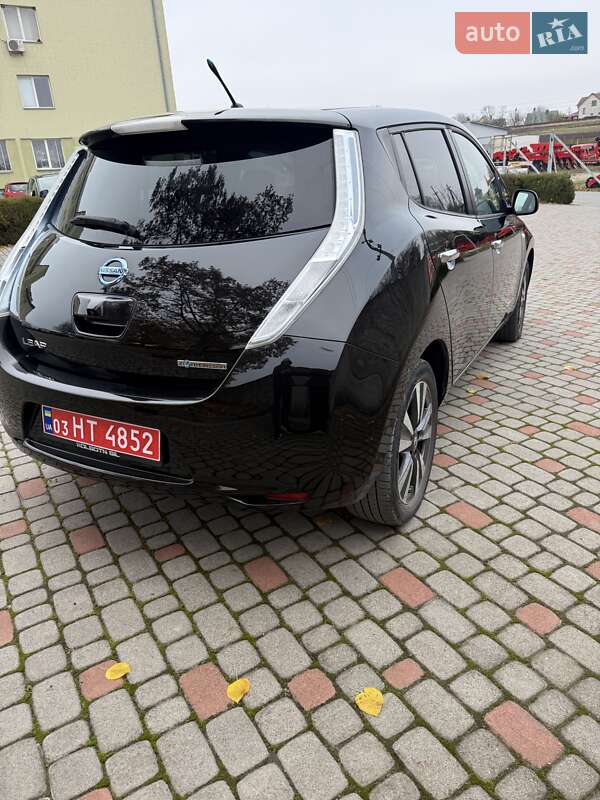 Хэтчбек Nissan Leaf 2013 в Тернополе