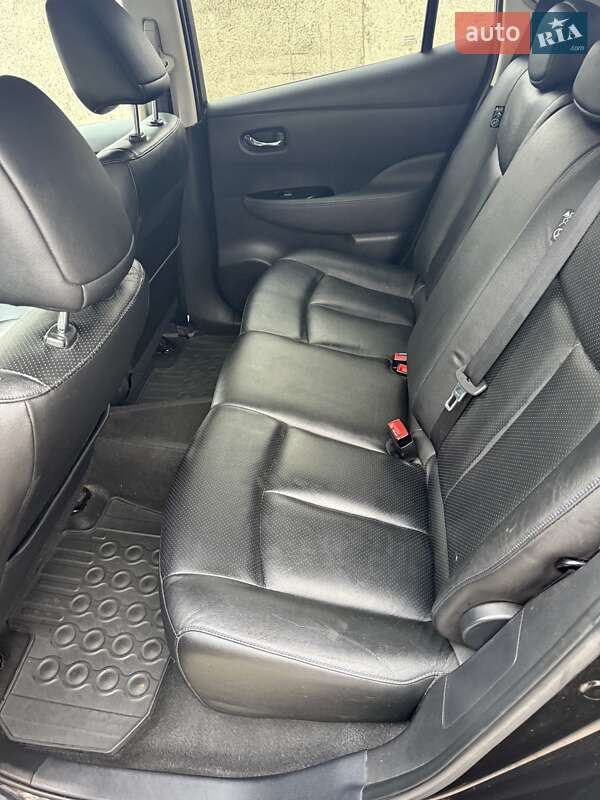 Хэтчбек Nissan Leaf 2013 в Тернополе