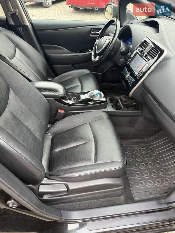 Хэтчбек Nissan Leaf 2013 в Тернополе