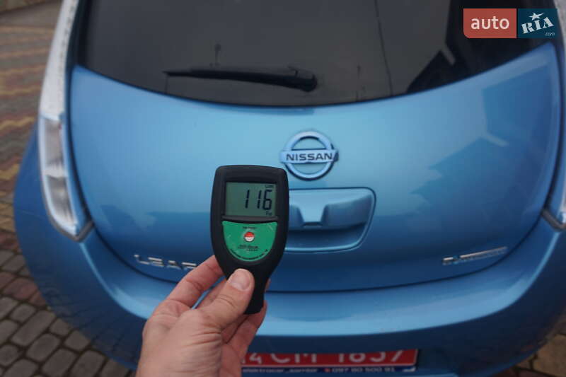 Хэтчбек Nissan Leaf 2011 в Самборе