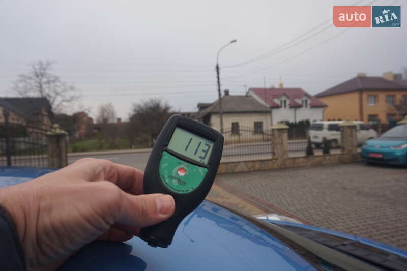 Хэтчбек Nissan Leaf 2011 в Самборе