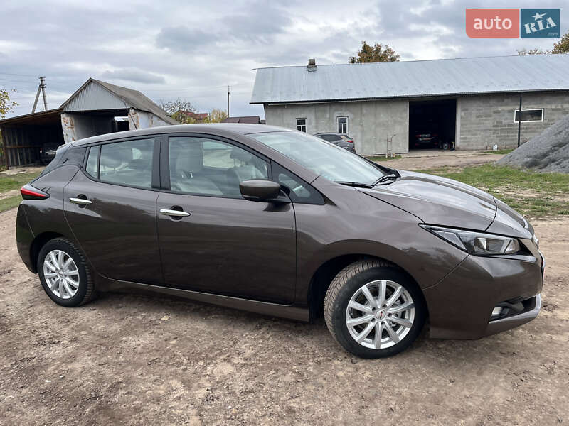 Хэтчбек Nissan Leaf 2021 в Бродах фото 37 Хэтчбек Nissan Leaf 2021 в Бродах
