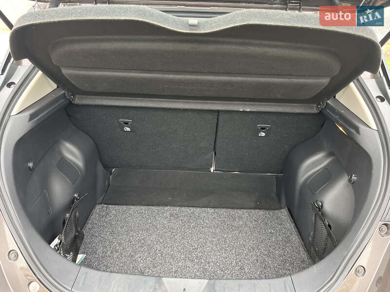 Хэтчбек Nissan Leaf 2021 в Бродах фото 98 Хэтчбек Nissan Leaf 2021 в Бродах