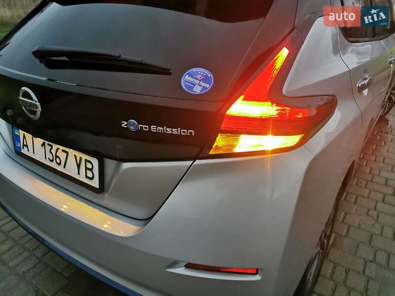 Хэтчбек Nissan Leaf 2018 в Фастове