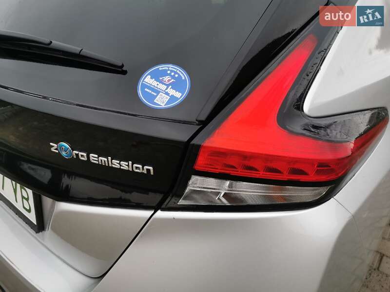 Хэтчбек Nissan Leaf 2018 в Фастове