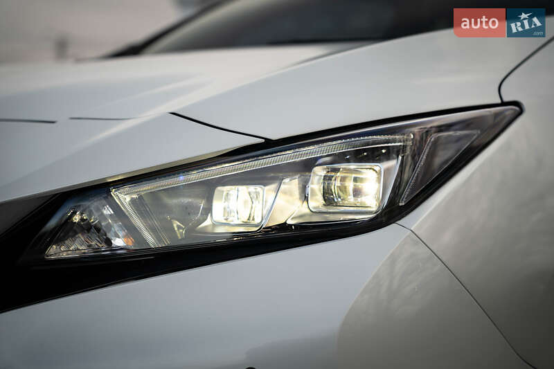 Хэтчбек Nissan Leaf 2018 в Черновцах