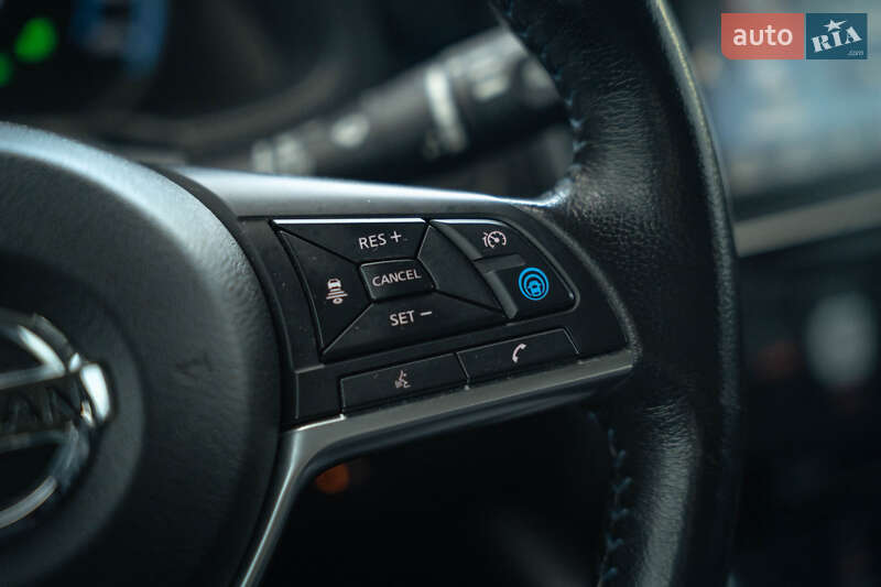 Хэтчбек Nissan Leaf 2018 в Черновцах