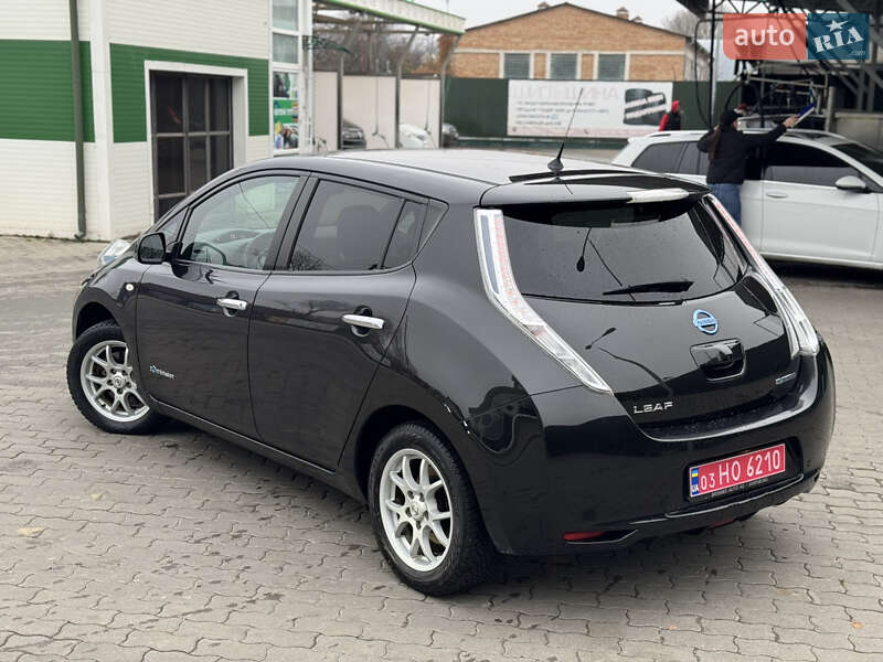 Хэтчбек Nissan Leaf 2016 в Владимире