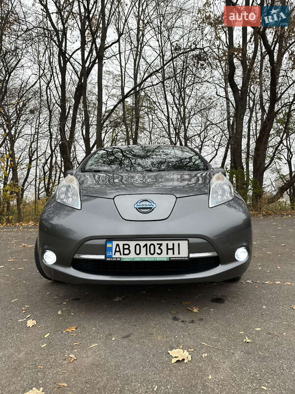 Хетчбек Nissan Leaf 2016 в Вінниці