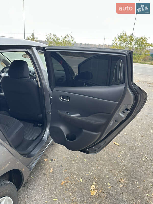 Хетчбек Nissan Leaf 2016 в Вінниці