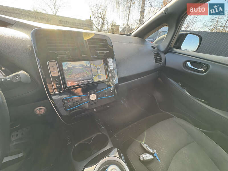 Хэтчбек Nissan Leaf 2014 в Луцке фото 24 Хэтчбек Nissan Leaf 2014 в Луцке