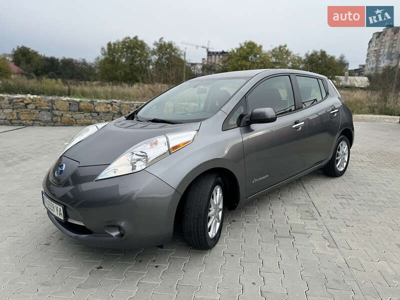Хэтчбек Nissan Leaf 2015 в Калуше фото 9 Хэтчбек Nissan Leaf 2015 в Калуше