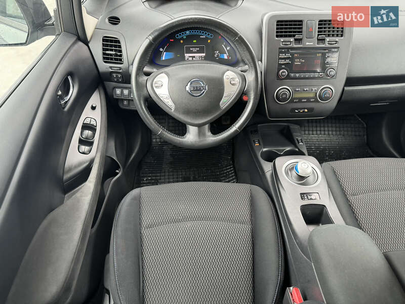 Хэтчбек Nissan Leaf 2015 в Калуше фото 37 Хэтчбек Nissan Leaf 2015 в Калуше