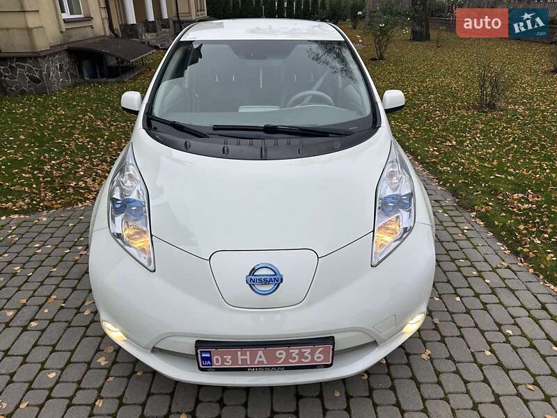 Хэтчбек Nissan Leaf 2013 в Кременце фото Хэтчбек Nissan Leaf 2013 в Кременце