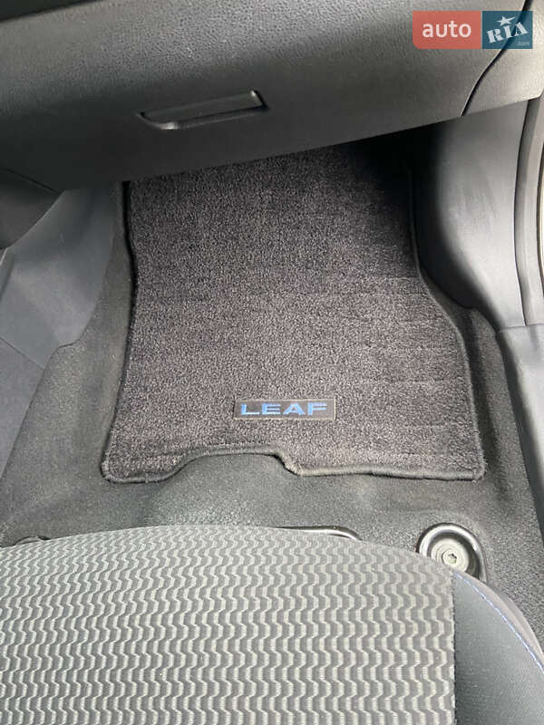 Хэтчбек Nissan Leaf 2014 в Харькове