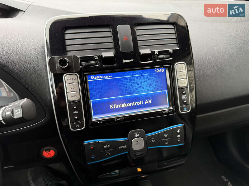 Хетчбек Nissan Leaf 2014 в Умані