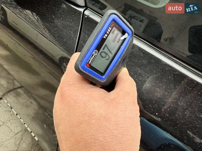 Хетчбек Nissan Leaf 2014 в Умані