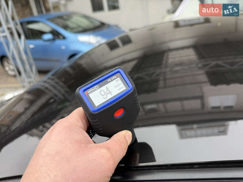 Хетчбек Nissan Leaf 2014 в Умані