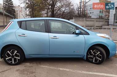 Хэтчбек Nissan Leaf 2014 в Чернигове